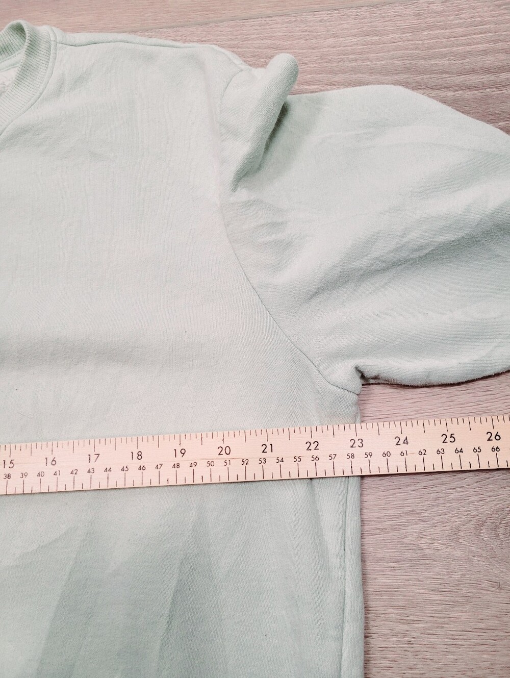 2/$20 H&M Mint Green Sweatshirt Top Size: Large - Picture 8 of 9